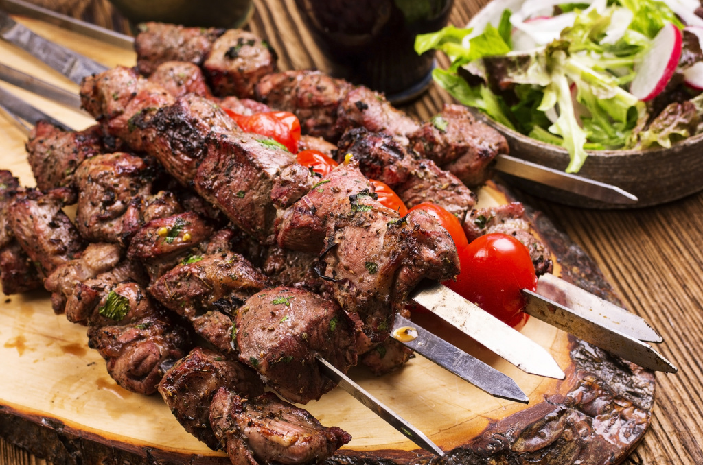 Mangal Barbekü Şiş Seti
